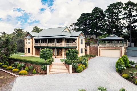 Sand Road Estate - Melbourne Tourism 1