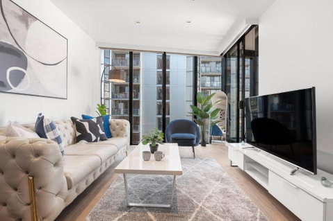 Rooftop Pool Stunning Apt At Marvel Stadium With Free Parking - Melbourne Tourism 1