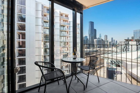 Rooftop Pool Stunning Apt At Marvel Stadium With Free Parking - Melbourne Tourism 3