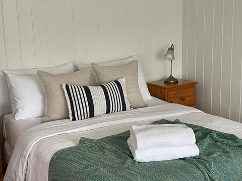 Sandpiper - Charming Beach Villa - Melbourne Tourism 3