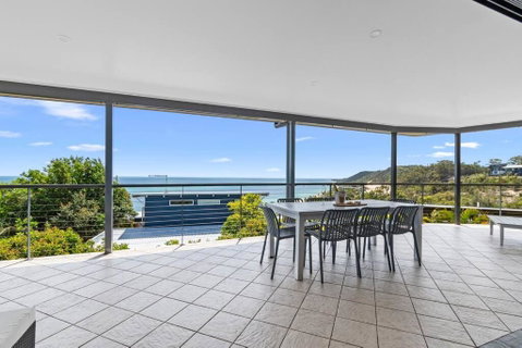 Sands On Moreton - Melbourne Tourism 3