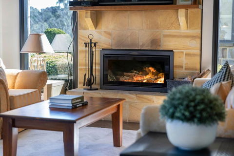 Sandstone Estate - Melbourne Tourism 3