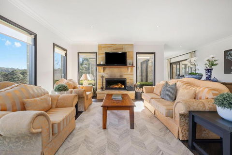 Sandstone Estate - Melbourne Tourism 2