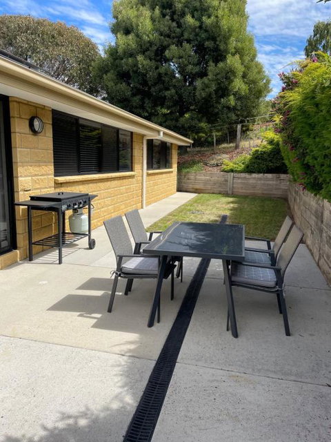 Sandstone Family Apartment - Melbourne Tourism 2