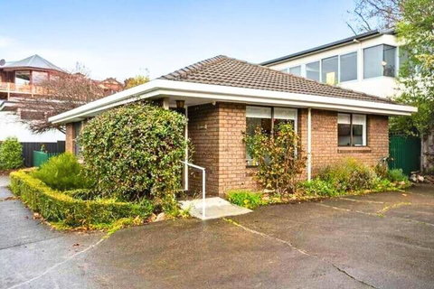 Sandy Bay Cozy Cottage Close To CBD - Melbourne Tourism 2