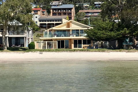 Sandy Beach House Corlette Unit 1 Waterfront WI-FI Aircon - Melbourne Tourism 0