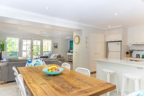 Sandy Beach Resort - Melbourne Tourism 1