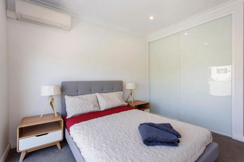 Stirling Apartment 3- Modern Central Apartment - Melbourne Tourism 3