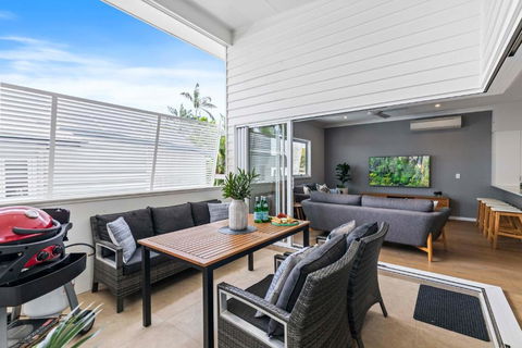 Stylish 3BD Townhouse Camp Hill, Sleeps 8, Wifi, Parking - Melbourne Tourism 3