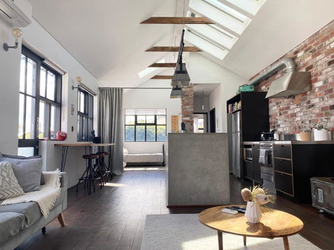 T H E L O F T - Stunning Private Apartment - Melbourne Tourism 2