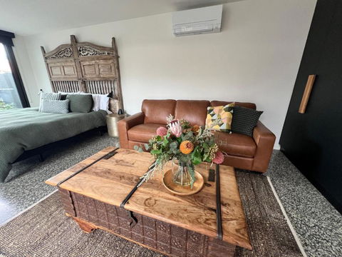 THE BANKSIA SUITE - Melbourne Tourism 0