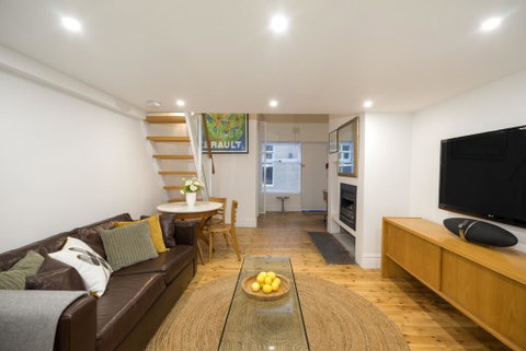 Beachside Luxury Loft Apartment - Melbourne Tourism 1