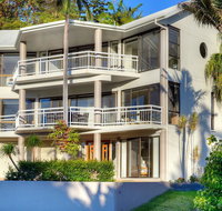 BEACHSIDE MANOR - walk to the beach - Melbourne Tourism