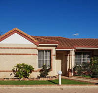 Beachside Retreat 2 - Melbourne Tourism