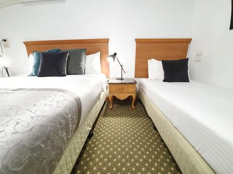 Bell Motel - Melbourne Tourism 1