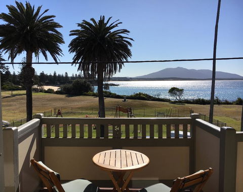 Bermagui Beach Hotel - Melbourne Tourism 0