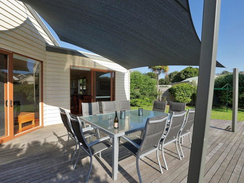 Between The Seas - Pet Friendly! - Melbourne Tourism 0
