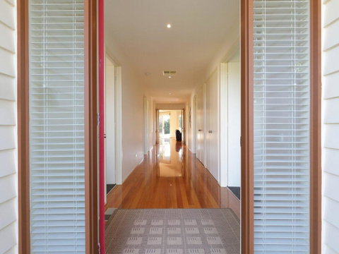 Between The Seas - Pet Friendly! - Melbourne Tourism 3