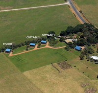 Black Cockatoo Cottages - Melbourne Tourism