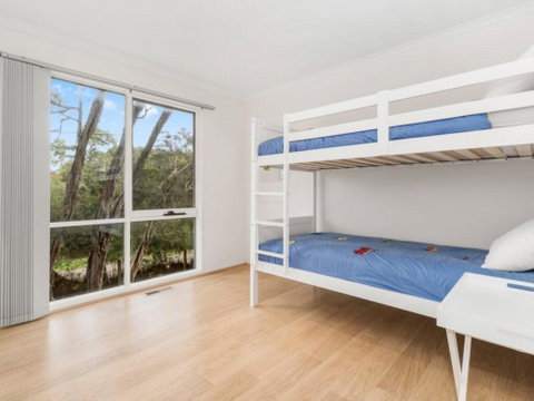 Blairgowrie Hamptons Style - Melbourne Tourism 3