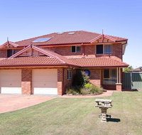 Blue Bay 83a Rocky Point Road - Foxtel  air conditioning downstairs - Melbourne Tourism