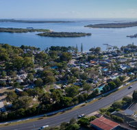 Blue Dolphin Holiday Resort - Melbourne Tourism
