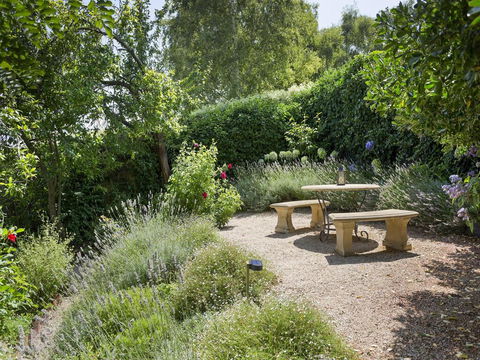Bluestone Cottage Launceston-hosted By: LAbode - Melbourne Tourism 1