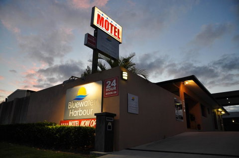 Bluewater Harbour Motel - Melbourne Tourism 0