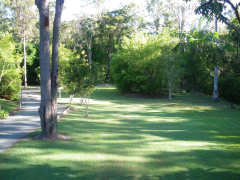 BoBRENE On Tamborine Nude Retreat - Quaint Cottage - Melbourne Tourism 3