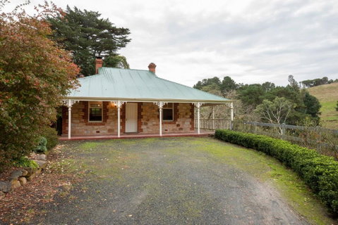 The Retreat In Basket Range - Melbourne Tourism 0