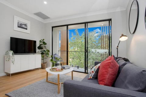 The West On Daphne Kurralta Park - Melbourne Tourism 0