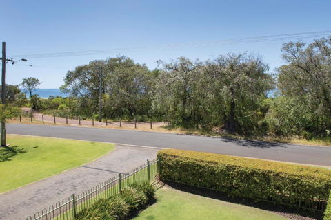 XYZ Holiday Home - Melbourne Tourism 2