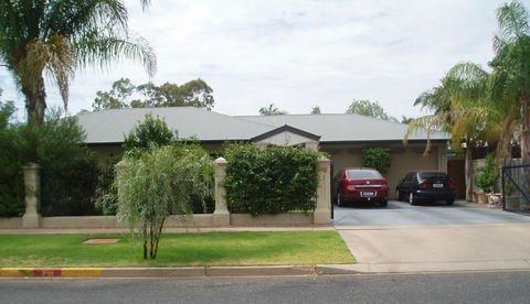 A Good Rest B & B - Melbourne Tourism 3