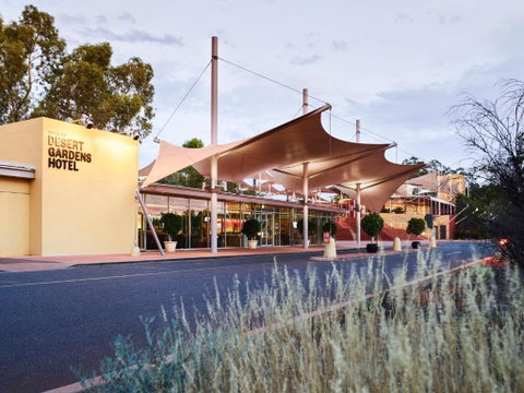 Desert Gardens Hotel - Melbourne Tourism 0