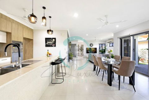 Zenhouse: Prestigous 4-BR Display Home In Muirhead - Melbourne Tourism 0