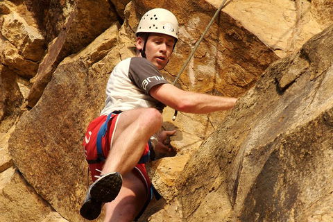 Rock Climbing At The Kangaroo Point Cliffs In Brisbane - Melbourne Tourism 0