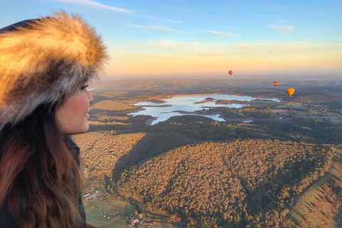 Yarra Valley Balloon Flight At Sunrise - Melbourne Tourism 2