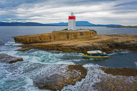 Hobart Sightseeing Cruise Including Iron Pot Lighthouse - Melbourne Tourism 5