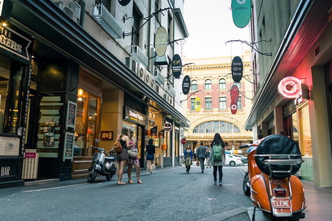 Melbourne Laneways And Waterways - Melbourne Tourism 3